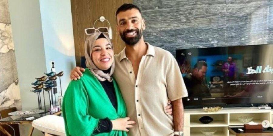شقيقة صلاح تفاجئه بتجاهل طلبه الرد عليه - بلس 48