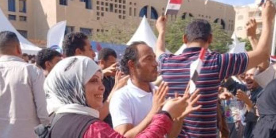 بالزغاريد وعلم مصر.. إقبال المواطنين على لجان انتخابات الشيوخ بأكتوبر - بلس 48