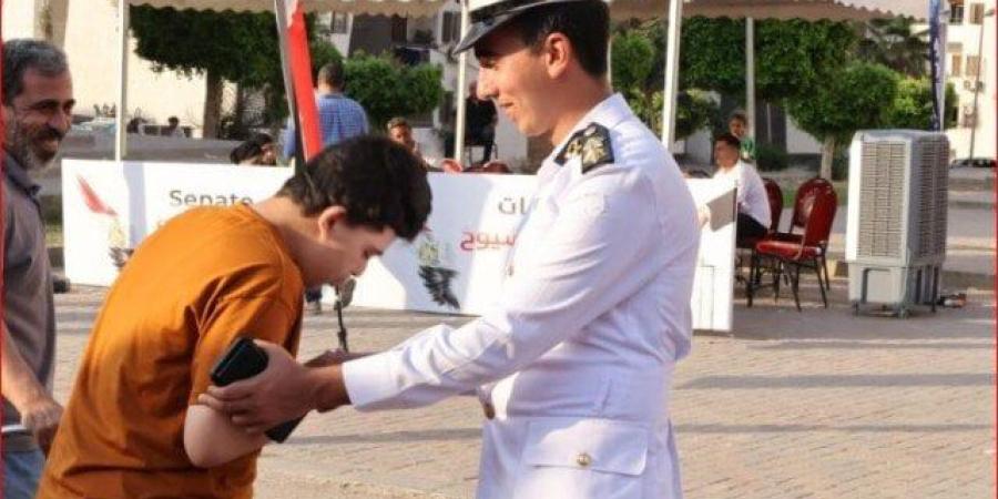 انتخابات الشيوخ 2025.. الشرطة تساعد عدد من ذوي الهمم في الإدلاء بأصواتهم بالتجمع (صور) - بلس 48