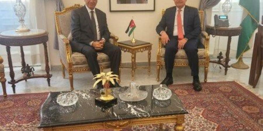 السفير الأردني أمجد العضايلة يستقبل الكاتب الصحفي مصطفى بكري - بلس 48