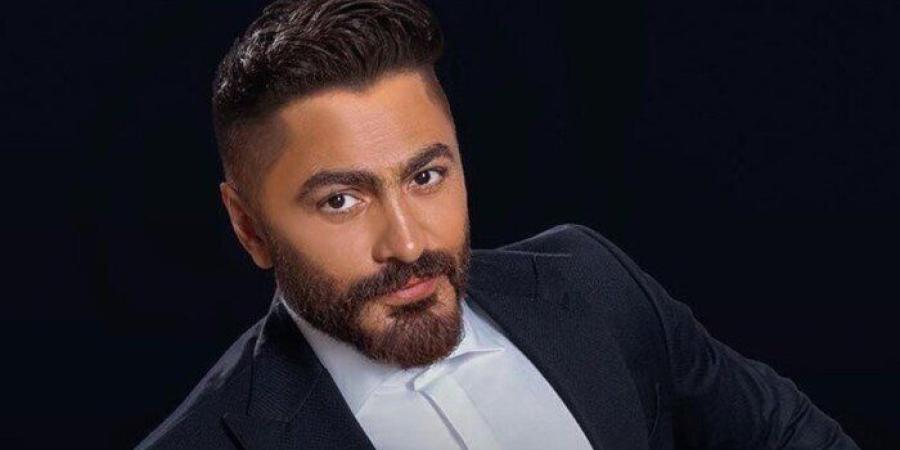 بعد تعرضه لأزمة صحية.. رسالة دعم مؤثرة من تامر حسني للفنان محمد صبحي - بلس 48