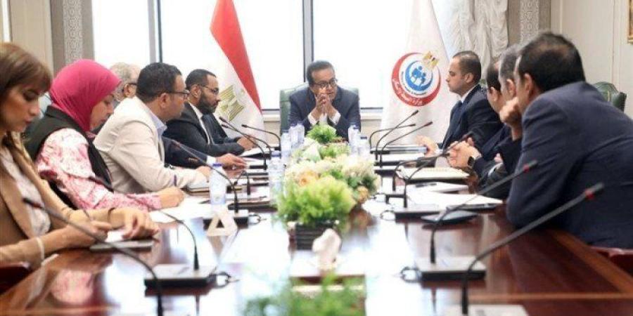 وزير الصحة: ملتزمون بتوفير جميع الأصناف الدوائية داخل المنشآت الطبية - بلس 48