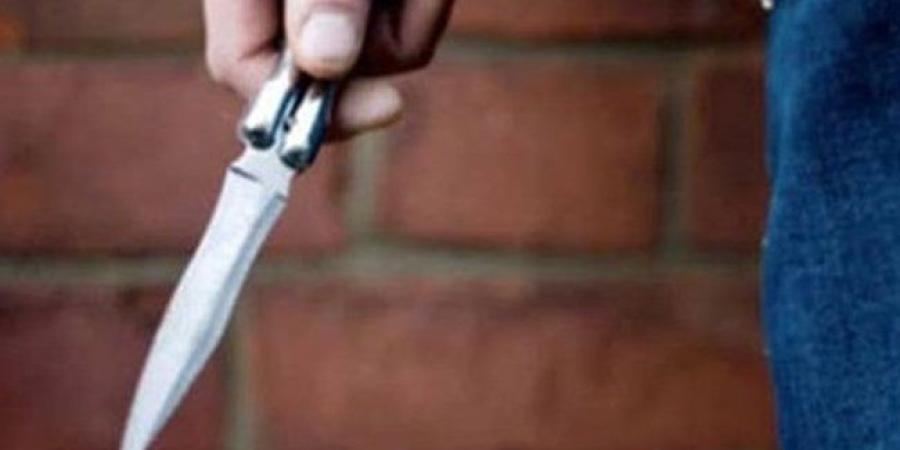 أم تعتدي على طفلتها بسلاح أبيض في المنوفية - بلس 48