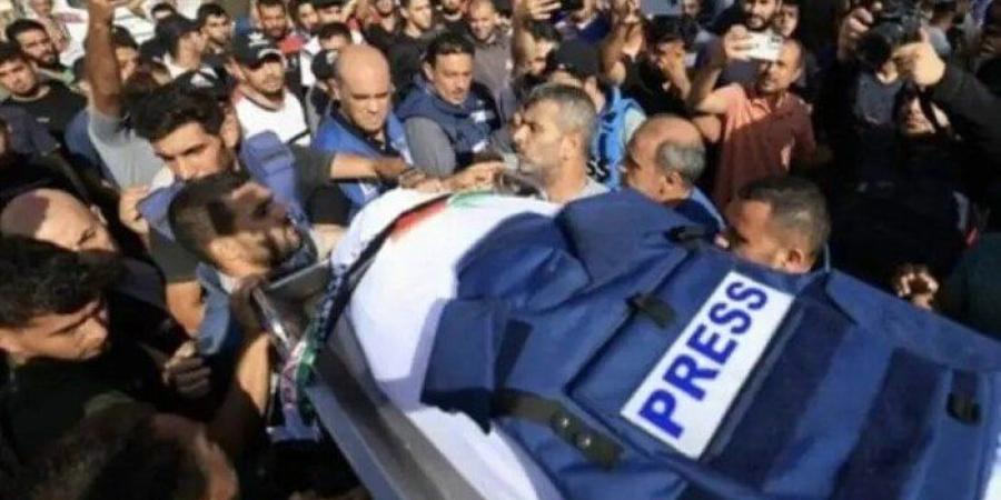 الاتحاد الدولي للصحفيين: الاحتلال يستهدف الصحفيين في غزة لطمس الحقيقة وإخفاء جرائمه - بلس 48