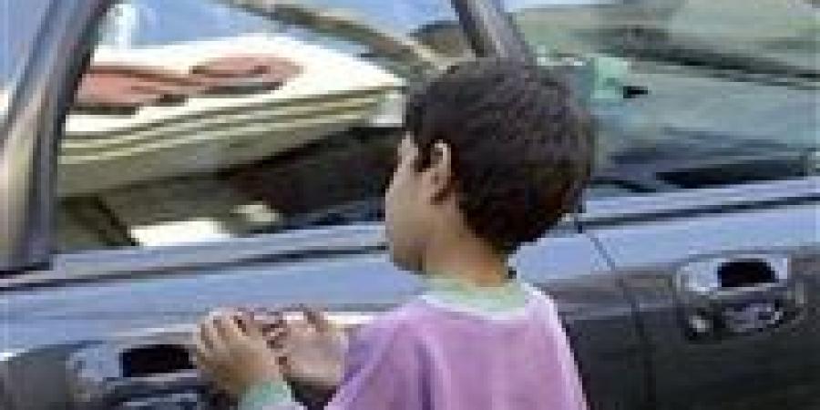 ضبط 4 متهمين باستغلال أطفال في أعمال التسول بالقاهرة والجيزة - بلس 48