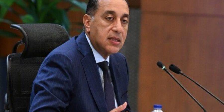 رئيس الوزراء يغادر إلى الأردن للمشاركة في اجتماع اللجنة العليا بين البلدين - بلس 48