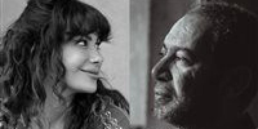 في ثاني لقاء بينهما.. وائل حمدي يجتمع مع صبا مبارك في مسلسل ورد على فل وياسمين - بلس 48