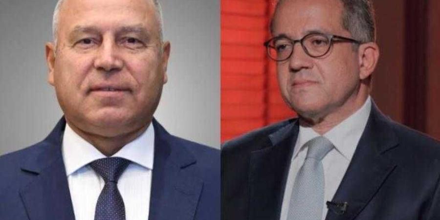 وزير
      النقل
      والصناعة
      يهنئ
      خالد
      العناني
      لاختياره
      مديرا
      عاما
      لمنظمة
      اليونسكو:
      إنجاز
      كبير - بلس 48