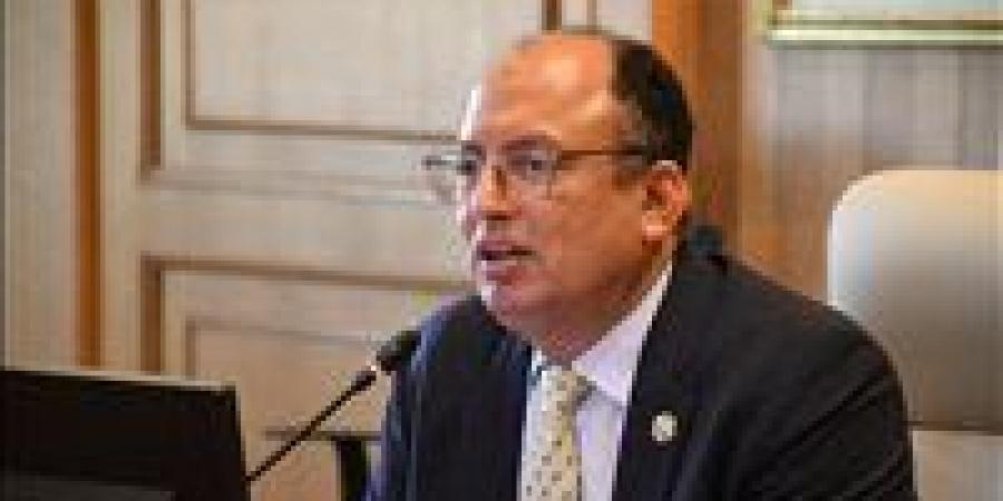 مجلس
      جامعة
      حلوان
      يهنئ
      لفائزين
      بجوائز
      الجامعة
      لعام
      2024/2025 - بلس 48