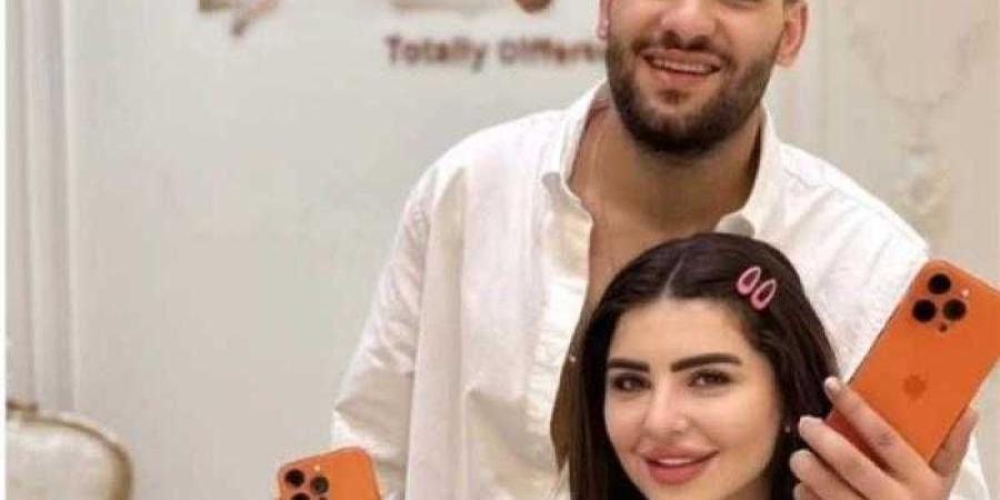 مسلم
      ينفي
      شائعات
      عودته
      لطليقته
      بعد
      انتشار
      صورة
      مفبركة - بلس 48