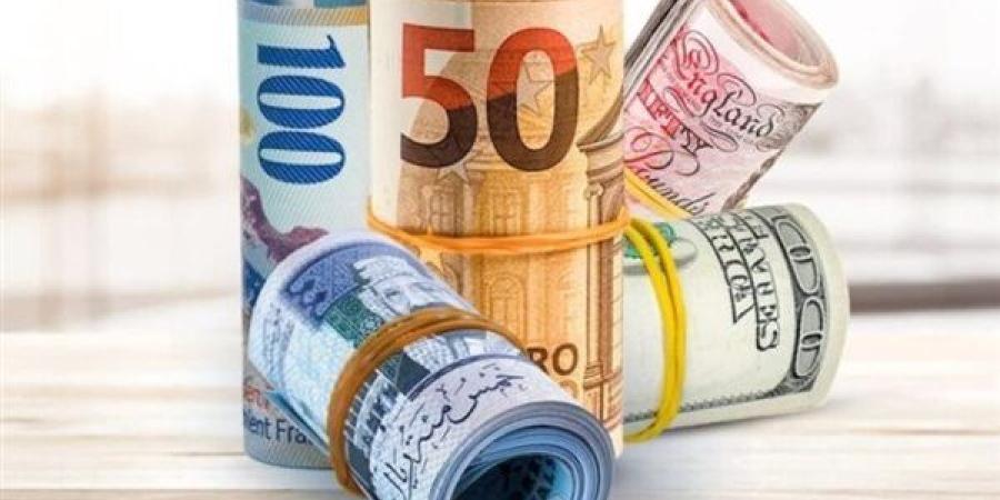 أسعار
      العملات
      الأجنبية
      أمام
      الجنيه
 ... - بلس 48