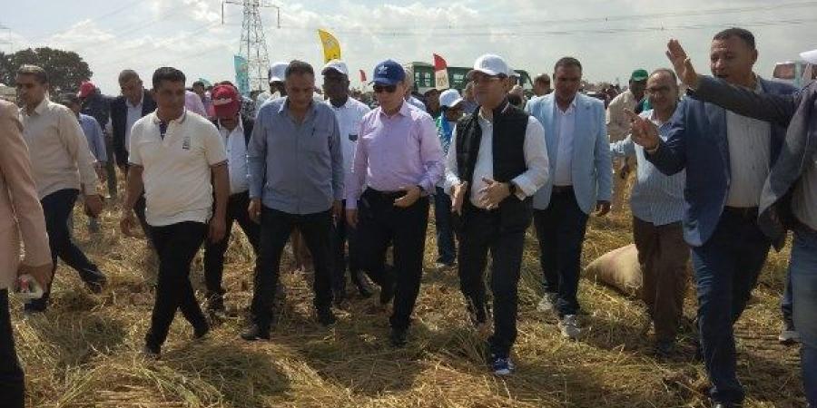 وفود منتدى الأرز الأفريقي تشيد بالتجربة المصرية في محطة سخا وتُثمّن التقدم في تقنيات الزراعة المستدامة - بلس 48