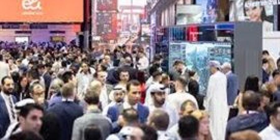 كوالكوم
      تُطلق
      العنان
      لقوة
      الذكاء
      الاصطناعي
      وتقنية
      الجيل
      الخامس - بلس 48
