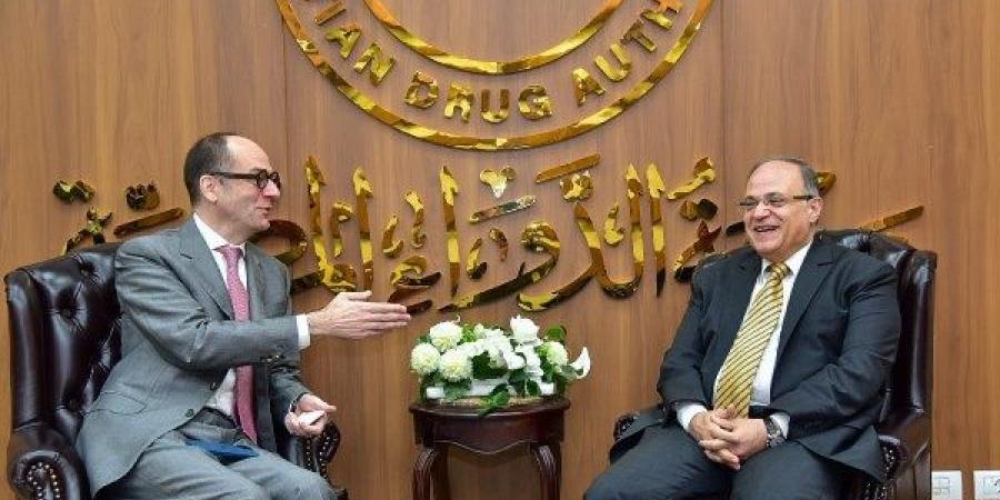 هيئة الدواء المصرية تبحث مع النمسا توطين صناعة الدواء وتعزيز الاستثمار - بلس 48