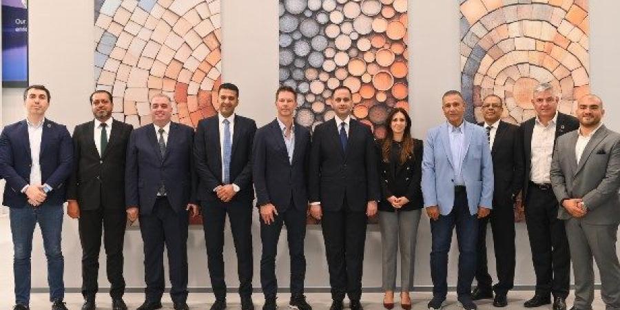 نائب وزير الصحة يلتقي "إبسون" فى “جيتكس جلوبال 2025”  لتعزيز التحول الرقمي الصحي - بلس 48