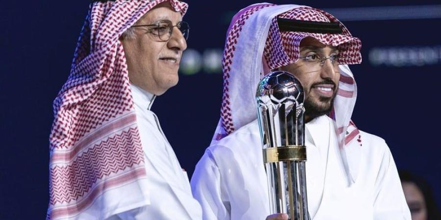 سالم
      الدوسري
      أفضل
      لاعب
      في
      آسيا - بلس 48