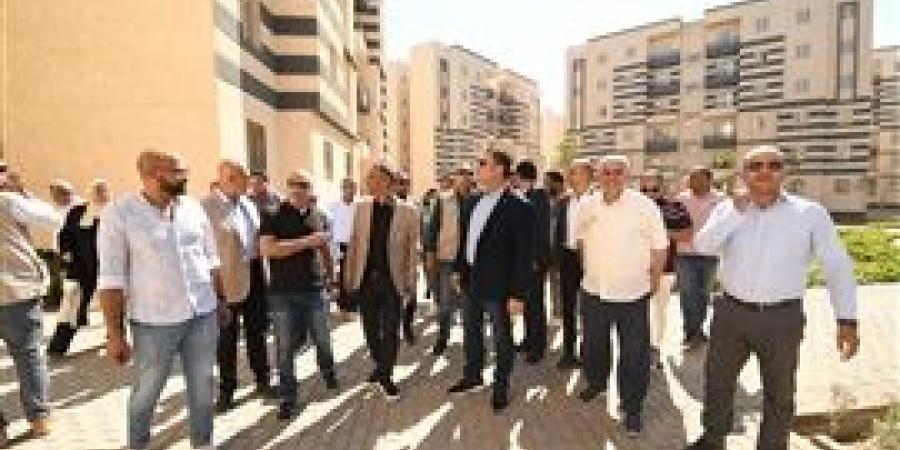 وزير
      الإسكان
      يتفقد
      وحدات
      مبادرة
      "سكن
      لكل
      المصريين"
      بالعاشر
      من
      رمضان - بلس 48