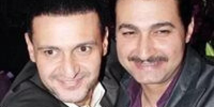 حب
      واحترام
      لا
      ينكسر..
      سر
      العلاقة
      الذهبية
      بين
      الشقيقين
      ياسر
      ورامز
      جلال - بلس 48