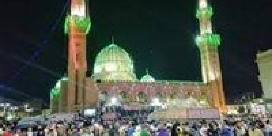 بعد
      الجدل
      حول
      "ليلة
      المولد"..
      كبار
      العلماء
      يدافعون
      عن
      كرامات
      السيد
      البدوي - بلس 48