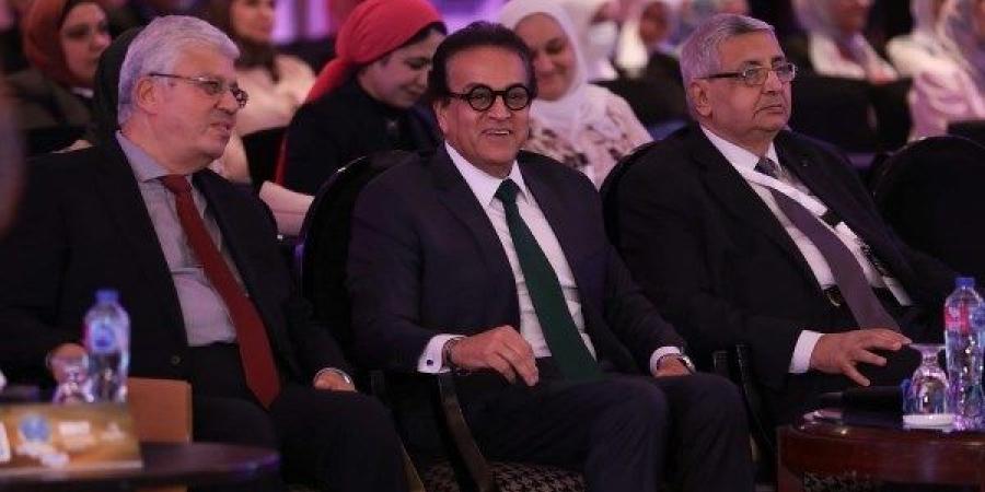 وزيرا الصحة والتعليم العالي يفتتحان المؤتمر الدولي الـ66 لمكافحة الأمراض الصدرية والدرن - بلس 48
