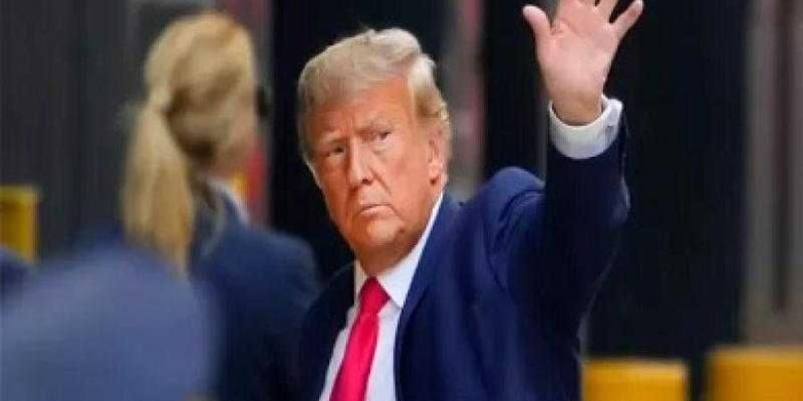 قاعة
      ترامب
      الراقصة
      تثير
      الجدل:
      هدم
      الجناح
      الشرقي
      للبيت
      الأبيض
      لبناء
      قاعة
      فخمة
      بتكلفة
      350
      مليون
      دولار - بلس 48