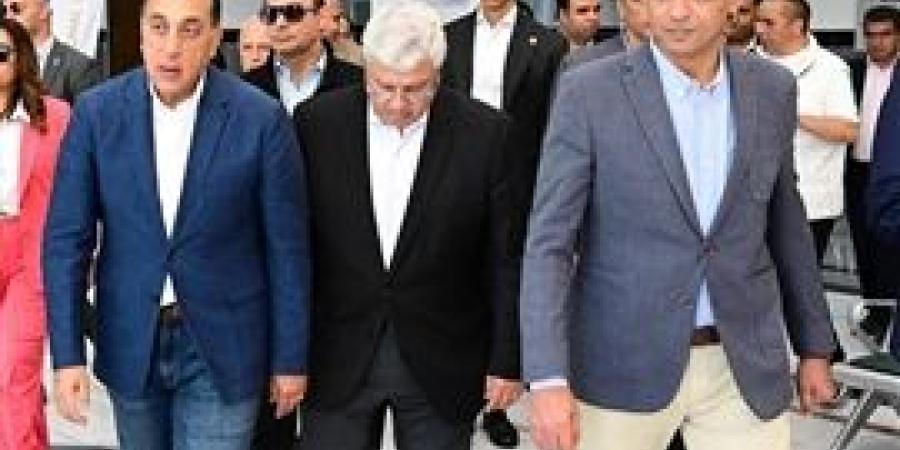 رئيس
      الوزراء
      يستعرض
      الموقف
      التنفيذي
      لأبرز
      المشروعات
      والمبادرات
      بمحافظة
      السويس - بلس 48