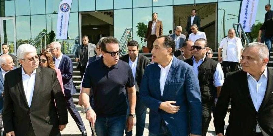 مدبولي
      يتفقد
      جامعة
      السويس
      الأهلية
      ويؤكد:
      إنشاء
      الجامعات
      الأهلية
      الجديدة
      نقلة
      نوعية
      في
      تطوير
      التعليم
      الجامعي - بلس 48
