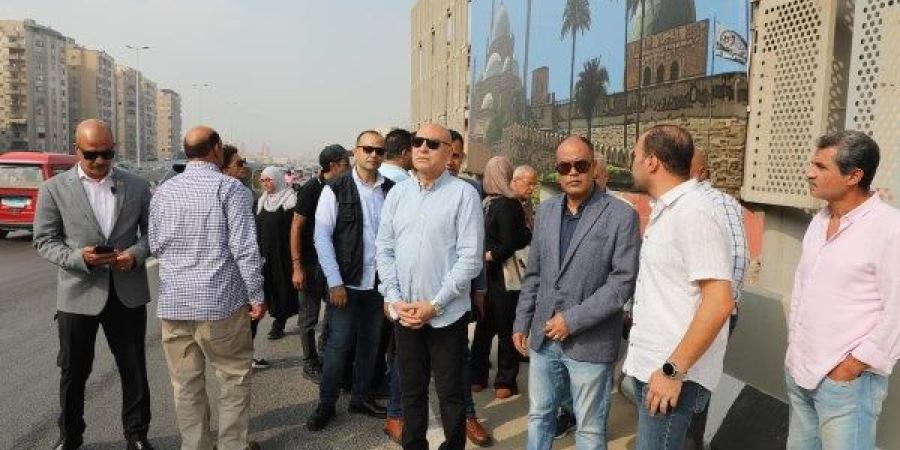 استعدادًا لافتتاح المتحف المصري الكبير ..محافظ القاهرة يتفقد الاعمال النهائية لتحسين الرؤية البصرية بالطريق الدائري - بلس 48