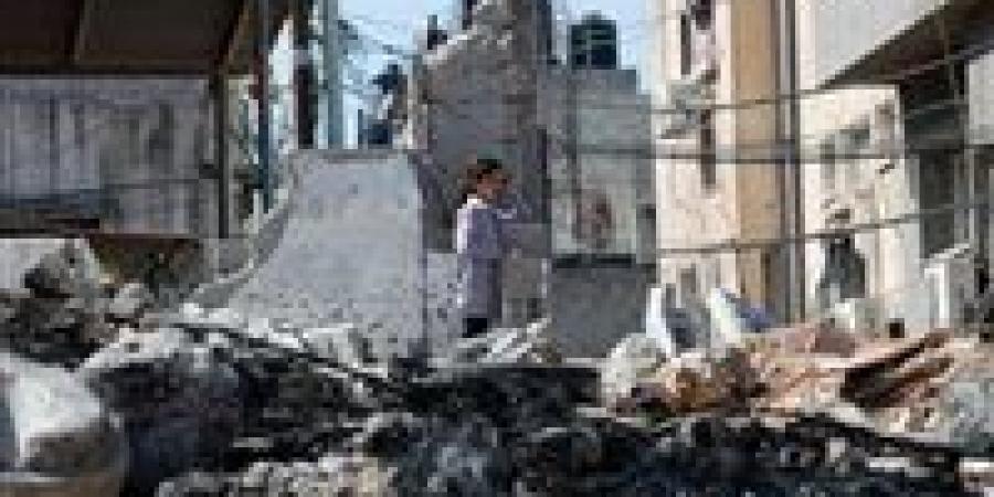 انتشال
      جثمانى
      شهيدين
      فى
      مدينة
      غزة - بلس 48