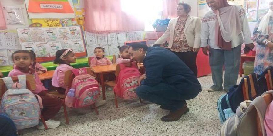 مصطفى
      مدبولي
      يتفقد
      مدارس
      السويس
      في
      زيارة
      مفاجئة
      لمتابعة
      التعليم - بلس 48