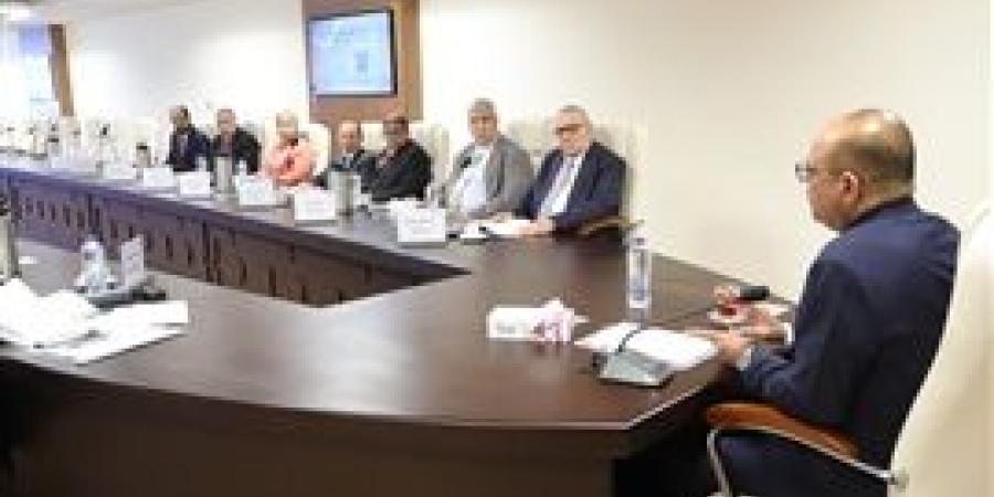 2
      مليار
      و379
      مليونًا
      و500
      ألف
      جنيه
      منذ
      تأسيسه
      دعمًا
      من
      "الصندوق"
      لـ441
      ألف
      عامل
      في
      3999
      منشأة - بلس 48
