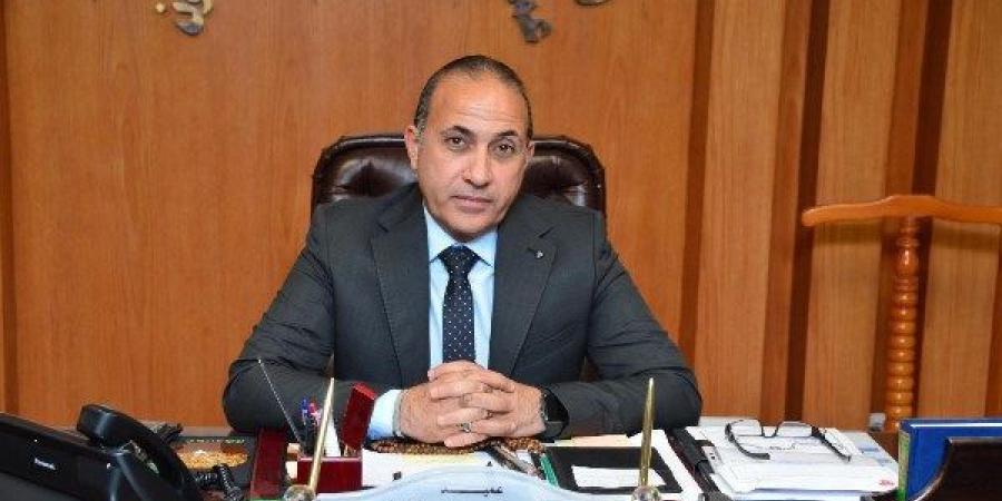 اسلام بهنساوي:  شاشات عرض عملاقة لبث احتفالات افتتاح المتحف المصري الكبير بميدان “الملك فؤاد” - بلس 48