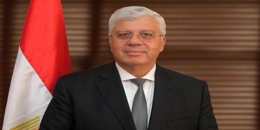 وزير
      التعليم
      العالي
      يشيد
      بتطور
      جامعة
      المنيا
      نحو
      بيئة
      تعليمية
      فندقية
      مبتكرة - بلس 48