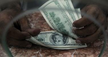 سعر الدولار مقابل الجنيه اليوم الجمعة 2-5-2025 يصل إلى 50.74 جنيه في البنك المركزي