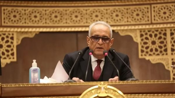 وكيل الشيوخ يهنئ عمال مصر: المكتسبات غير مسبوقة ويستحقون وسام التكريم والإجادة