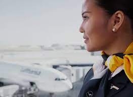 إضرابات لوفتهانزا المستمرة لليوم الخامس تؤدي إلى إلغاء مئات الرحلات وتصاعد التوتر داخل صناعة الطيران