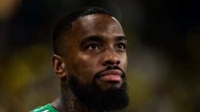 انطلاق الشوط الثاني حاسم في مباراة النصر والأهلي معركة التتويج في دوري روشن السعودي