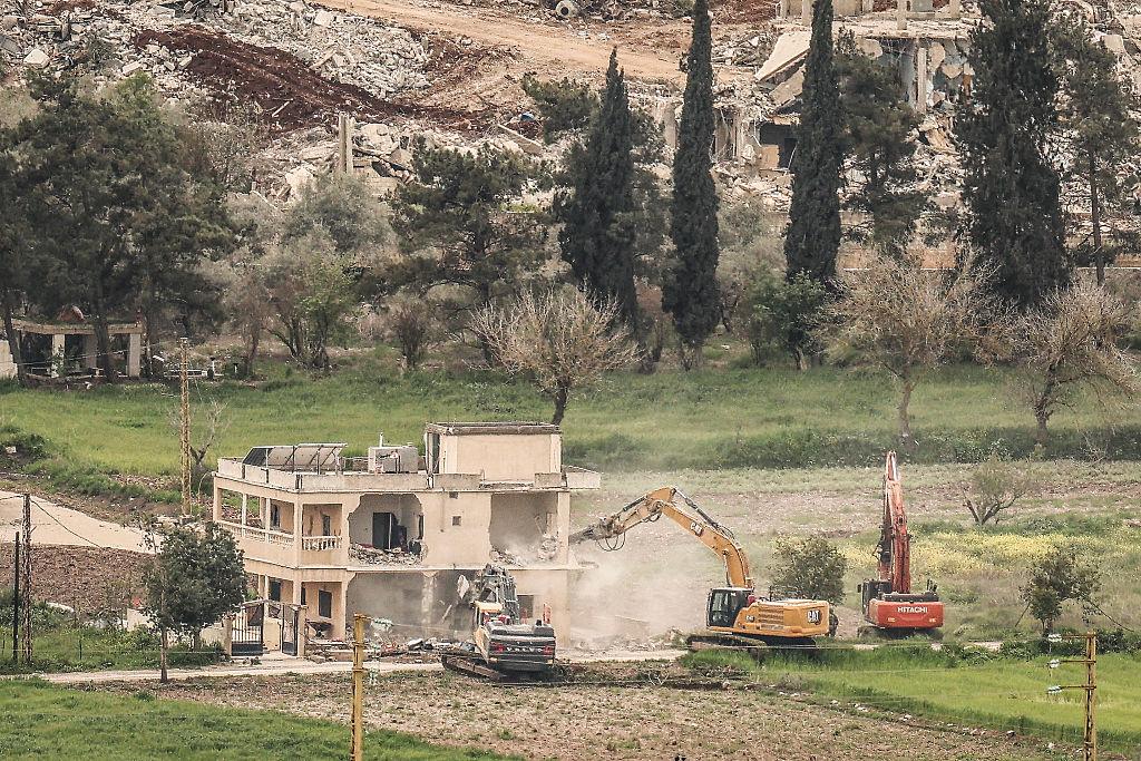 شهداء ودمار وتواصل سياسي لوقف النار في غارات جنوب لبنان المكثفة