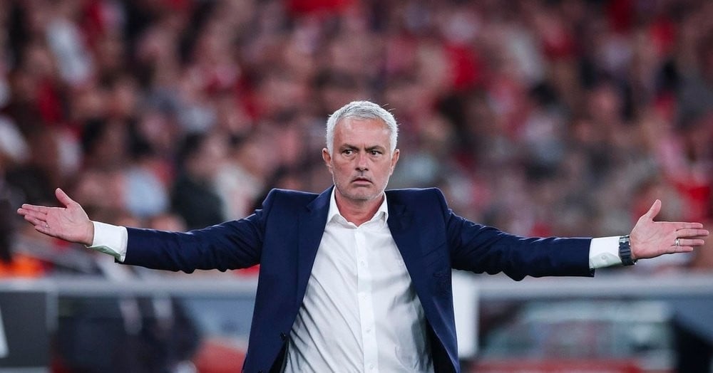 مورينيو يثير اهتمام جماهير كرة القدم باحتمال عودته إلى تدريب ريال مدريد