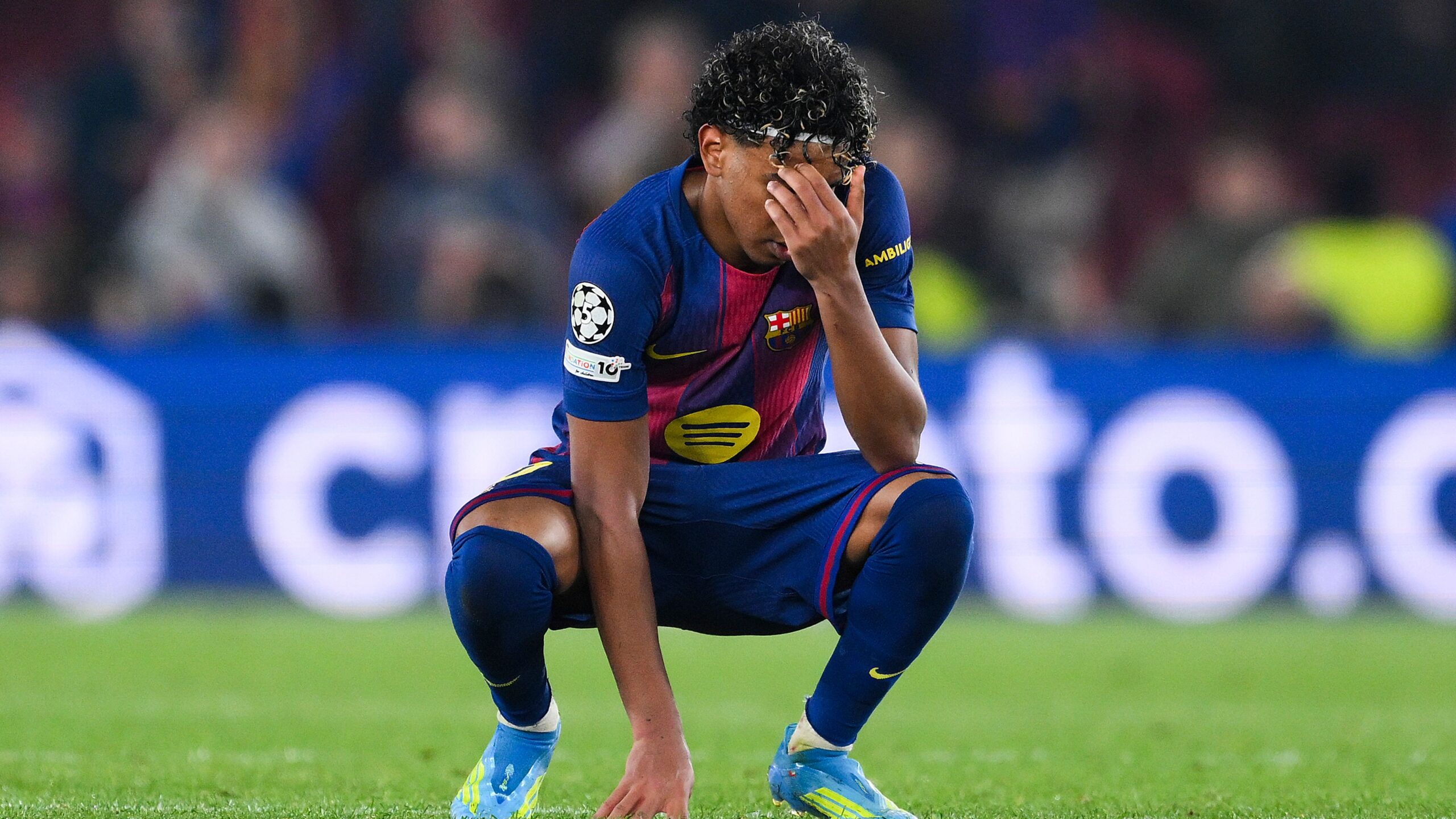 هل يبتعد يامال عن ديربي بسبب الإصابة المفاجئة وتأثيرها على مشاركة اللاعب