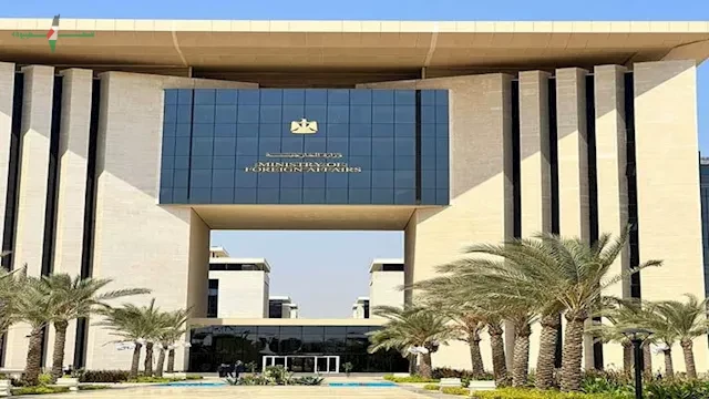 الخارجية المصرية تتدخل بشكل عاجل بعد اختطاف سفينة نفط واحتجاز بحارة مصريين
