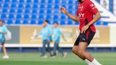 الدوري السعودي الهلال يخطط لتجاوز عثراته أمام الخلود والفيحاء يتأهب لخوض مواجهة نارية ضد الأهلي