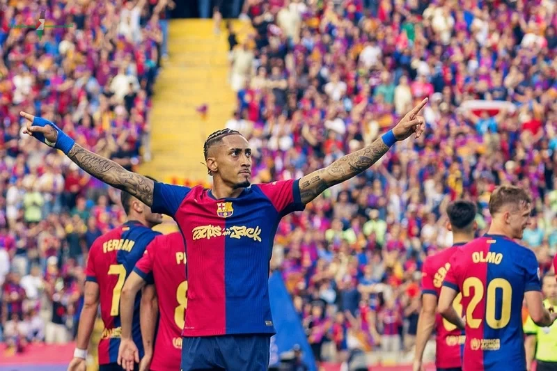 برشلونة تتفوق على ريال مدريد بفارق زمن اللعب في قائمة منتخب المستدعين إلى جانب هالة أنفو
