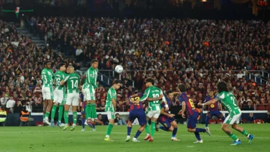 برشلونة يحقق انتصاراً جديداً على ريال بيتيس ويؤكد تفوقه على ملعبه في الدوري الإسباني