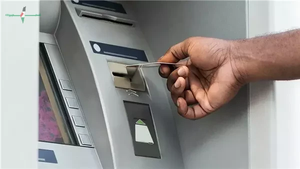 حدود السحب من آلات الصراف الآلي ورسوم العمليات خلال إجازة عيد الأضحى في البنوك