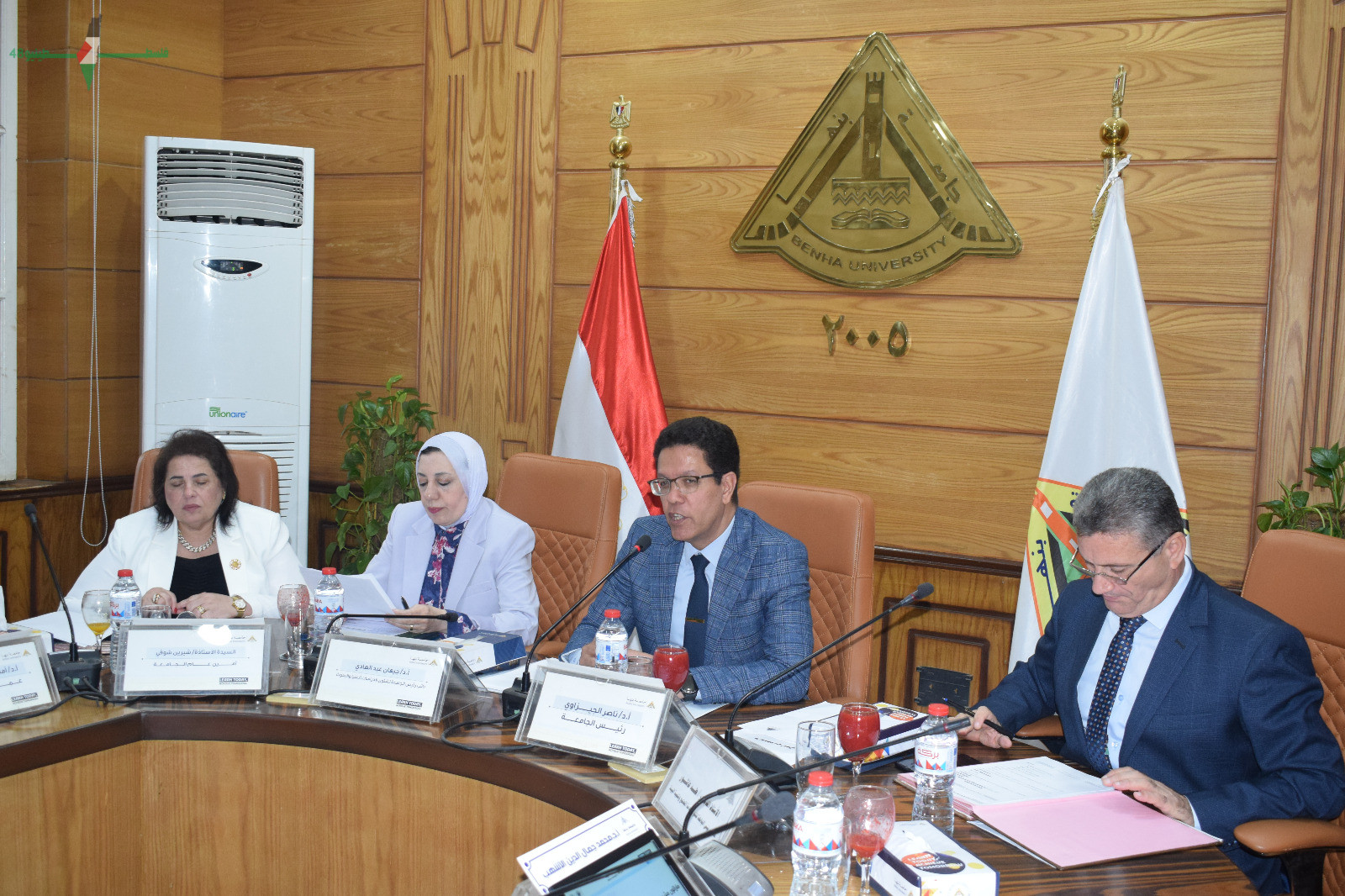 رئيس جامعة بنها يناقش جهود تنفيذ الاستراتيجية الوطنية لحقوق الإنسان لتعزيز الحماية والحقوق