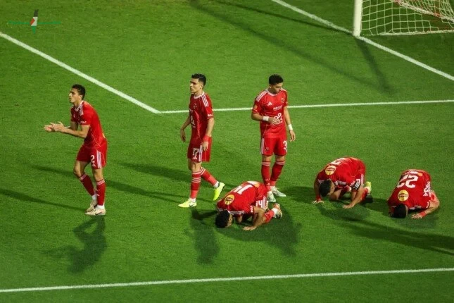 شوبير يكشف تفاصيل أزمة تجديد عقود حسين الشحات وكوكا مع الأهلي