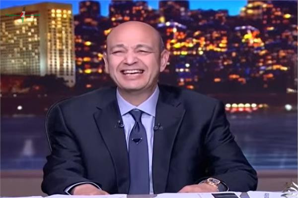 عمرو أديب يصف نادي بأنه نادي المتاعب ويعبر عن عدم حظوظهيرة بشكل ساخر