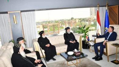 محافظ أسوان يستقبل وفد من الكنيسة لتهنئته بعيد الأضحى في لقاء يعزز العلاقات والتسامح