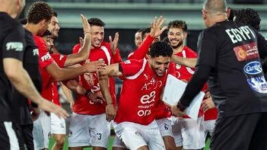 ممر شرفي حاشد يحتفل بمرموش واللاعبين الجدد في تدريب المنتخب الوطني بطريقة احترافية وجذابة